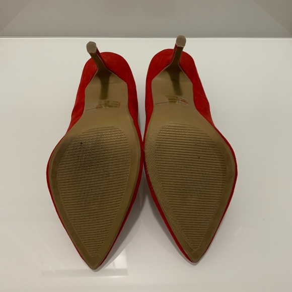 Red Heels - Picture 3 of 4
